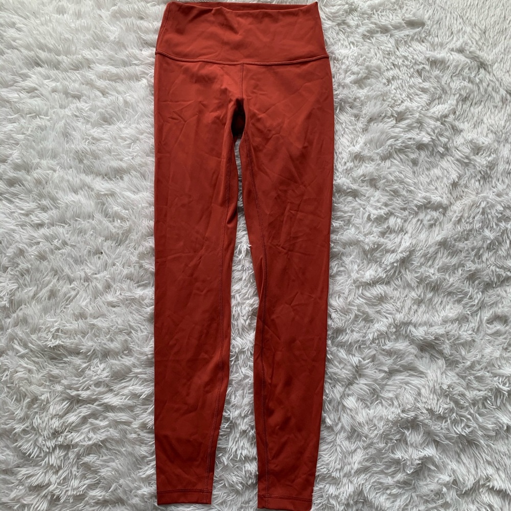 Lululemon Wunder Under Size 6